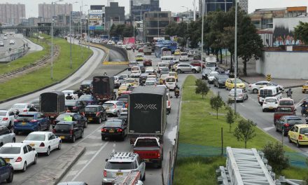 Plan para mejorar la movilidad de la calle 80 en Bogotá fracasó en su primer día: trancones de hasta tres horas