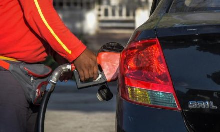 Gustavo Petro anuncia que subirán los precios de la gasolina en Colombia