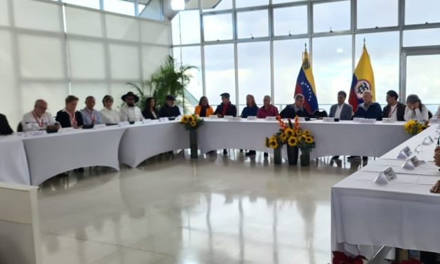 Diálogos entre gobierno de Colombia y ELN iniciaron oficialmente