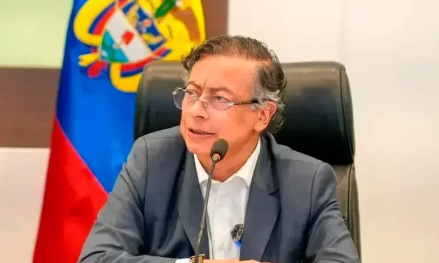 Piden a Petro recorte de $55,8 billones en vez de tributaria