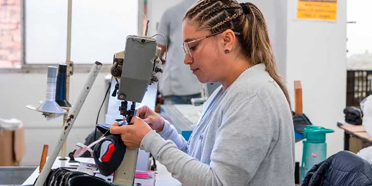 Tras directriz del Presidente Petro, Mincomercio alista tres decretos para proteger la industria textil y fortalecer la reindustrialización