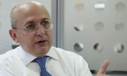 Renunció el Ministro de Justicia Eduardo Montealegre con fuerte advertencia a Petro: “En palacio hay traidores”