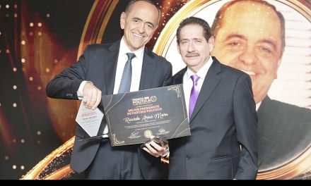 Ricardo Arias Mora fue reconocido como Mejor Presidente de Partido Político en los XI Premios POLITIKA 2025