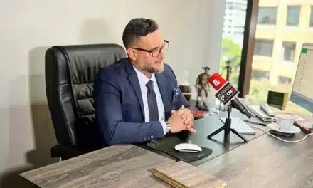 Expareja de Miguel Ángel del Río lo señala de manipular pruebas contra Uribe