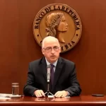 Banco de la República da un fuerte giro y sube 100 puntos básicos la tasa de interés, llevándola a 10,25%