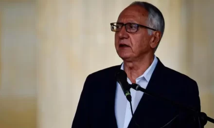 En la Corte, MinSalud insistió en suficiencia de la UPC y atacó a gremios del sector