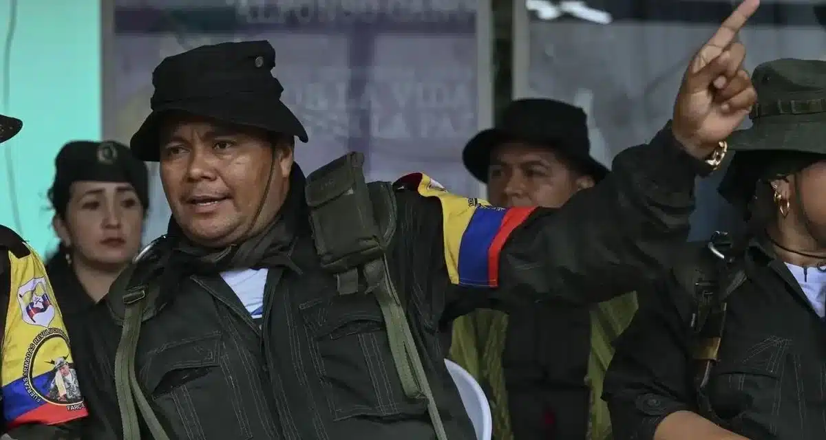Disidencias de las Farc acusan al presidente Gustavo Petro de pagar su campaña de la mano de grupos criminales: “La financió la mafia, la sangre colombiana”